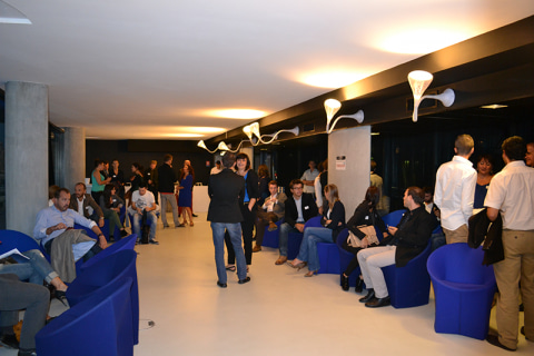 Les invités de la #SoBuzzConf installés dans les fauteuils du salon VIP du MuCEM